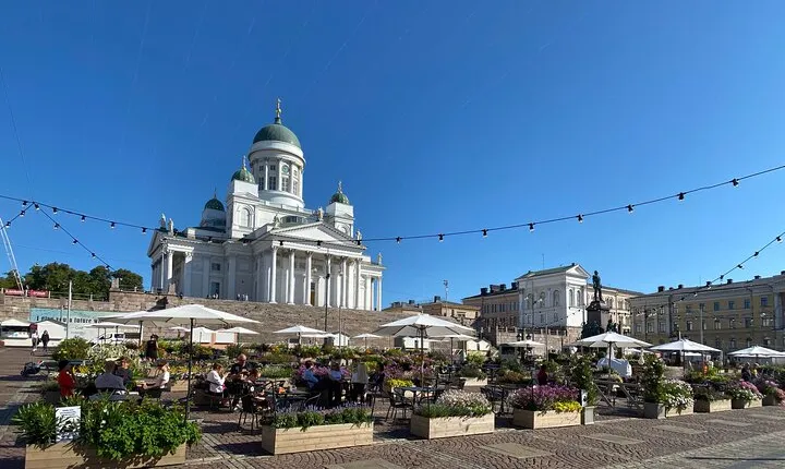Helsinki and Suomenlinna Day Tour with Ferry Ride