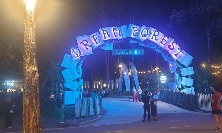 Dream Forest, MAHA Tower,Night Market &Private Langkawi City Tour