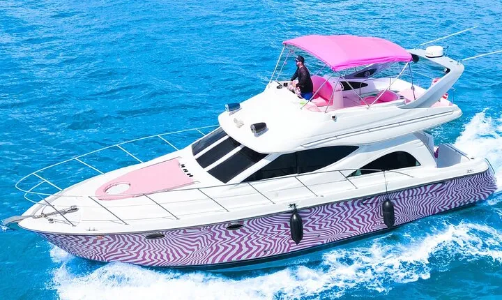Pink Yacht Charter Barbie Maxum Miami Yacht Tour