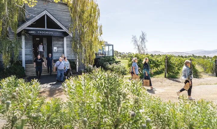 Coal River Valley, Lunch, Richmond & Tastings Private Day Tour