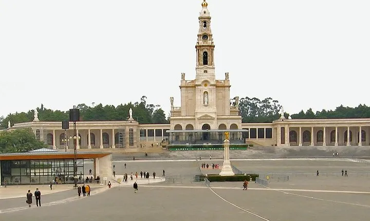 Private 6-hour tour of Fatima from Porto with Hotel pick up