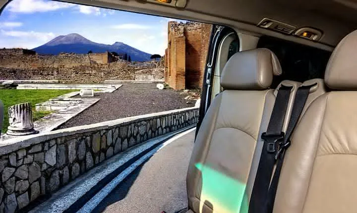 Daytrip from Naples port to Pompei, Sorrento & Positano