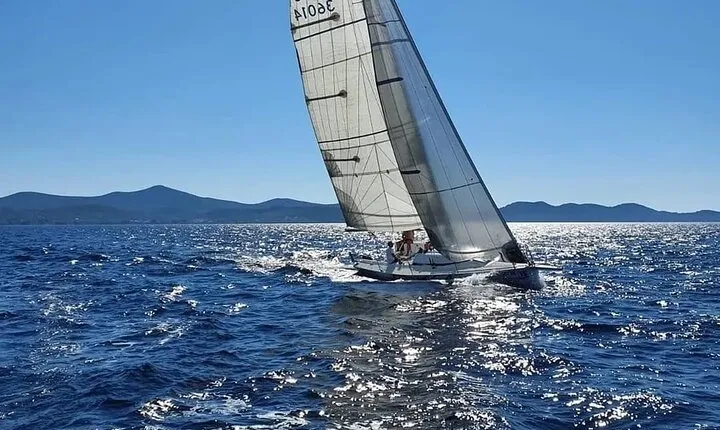 From Zadar: Sports sailing tour