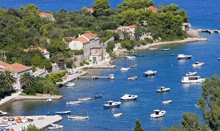Private Tour: Dubrovnik Sunset Cruise with Jeanneau Cap Camarat 7.5 WA