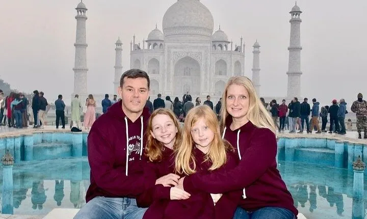 Full-Day Private Guided Taj Mahal Tour from Delhi by Car