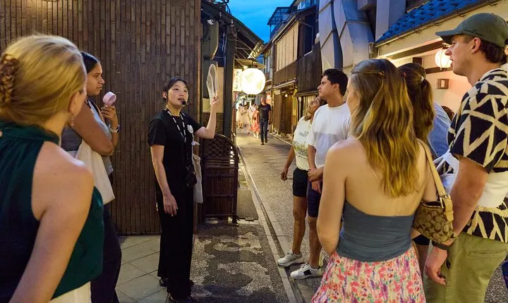 Kyoto Gion Geisha District Walking Tour - The Stories of Geisha