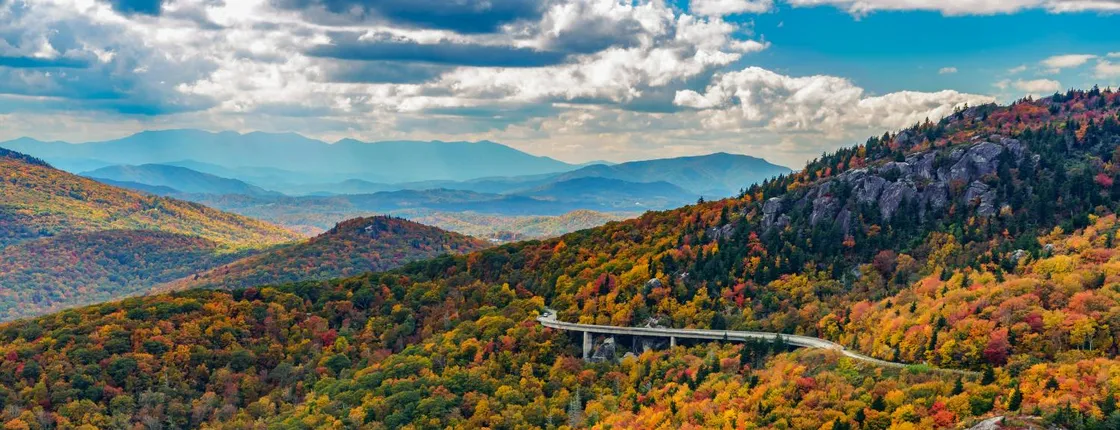 Audio-guided driving tour through Blue Ridge Parkway