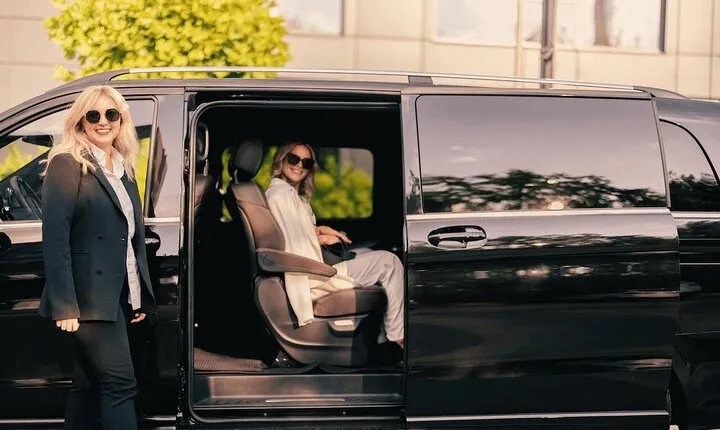 Athens Airport Private Arrival Transfer with Meet and Greet