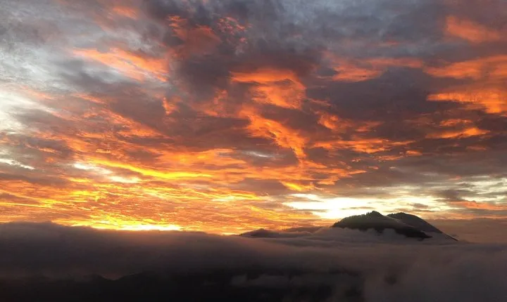 Private Mount Batur Sunrise Trek and Ayung River White Water Rafting Tour