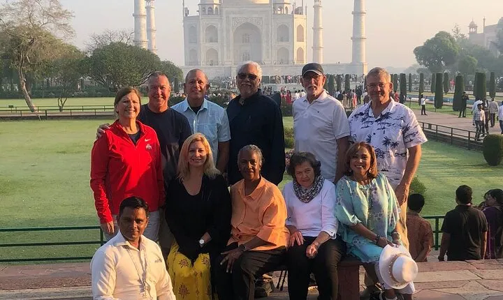 From Jaipur: Taj Mahal Sunrise with Fatehpur Sikri: All Inclusive