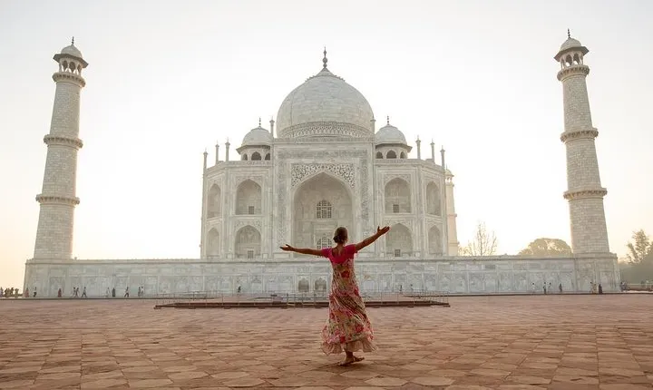 Agra City Tour By Car