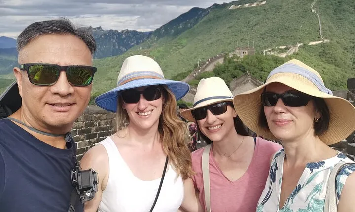 Group Tour: Tiananmen Square, Forbidden City&Mutianyu Great Wall