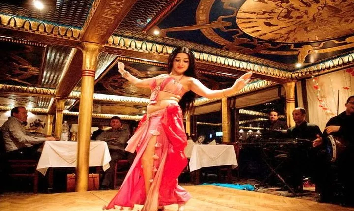Nile Dinner Cruise in Cairo with Belly Dancing and Hotel Transfer