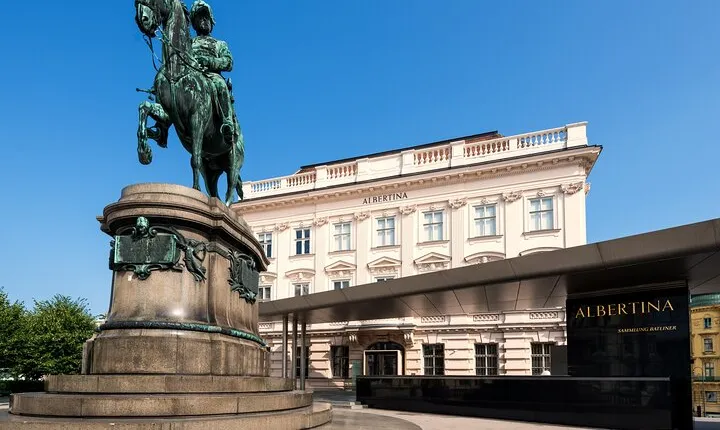 Skip-the-line Albertina Palace, Museum Vienna Private Tour