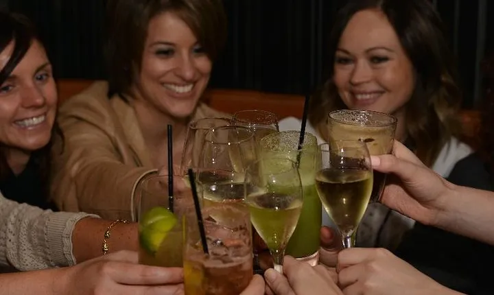 EAT DRINK WALK PERTH - Hidden Bar Tour - Perth Attractions - CBD