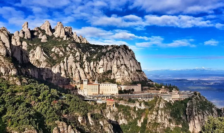 Montserrat Nature Experience, Monastery and Museum