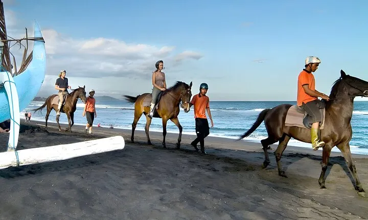 Bali Horse Riding and Uluwatu Sunset Tour with Kecak Dance