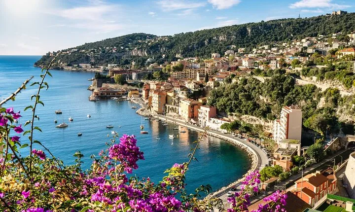 Explore Nice in 60 minutes with a Local