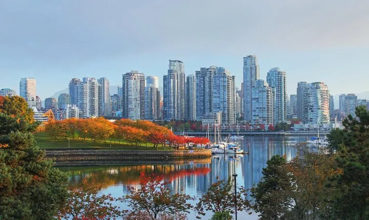 Vibrant Vancouver Expeditions