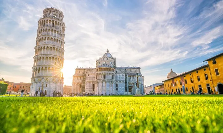 Private direct transfer:Florence to Pisa, English speaking driver