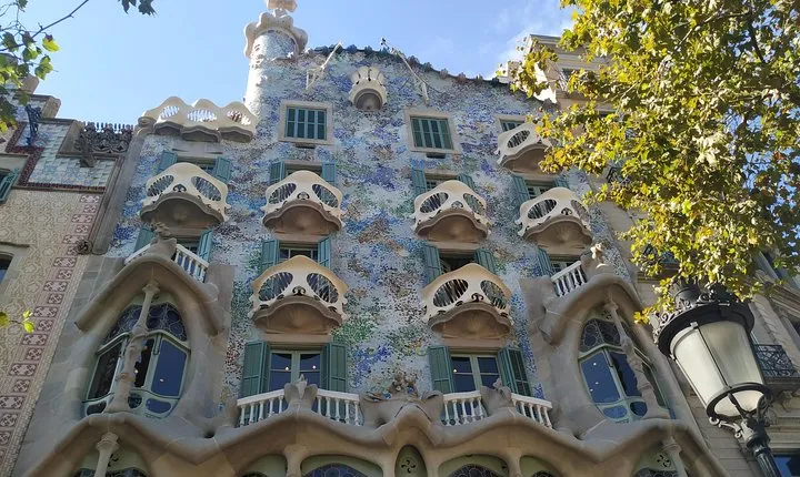 The Story of Gaudi and Modernism Private Walking Tour