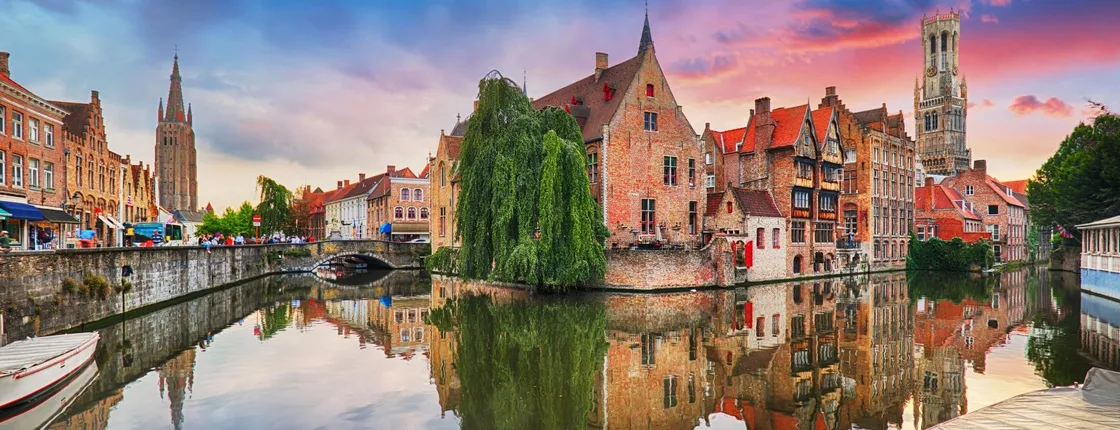 Tour the highlights of Bruges in a city exploration game app