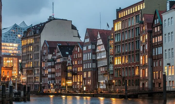Private Transfer From Copenhagen to Hamburg