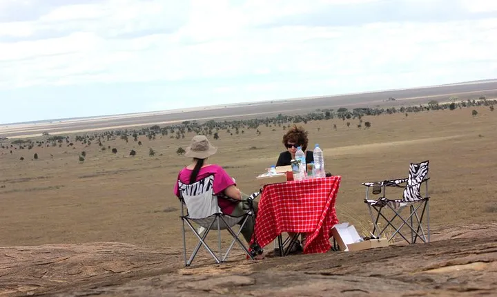 4 Days 3 Nights Tarangire Serengeti & Ngorongoro Lodge Safari