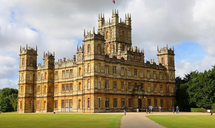 Private Downton Abbey Tour, including Bampton, Cogges Farm, and Highclere