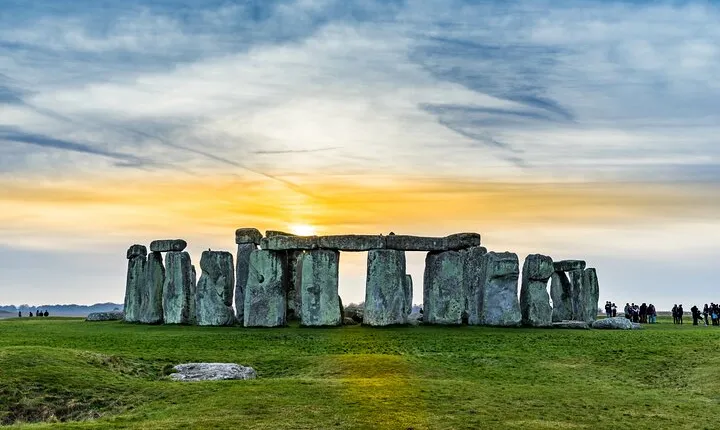 Private Guided Tour of Ancient and Magical Stonehenge
