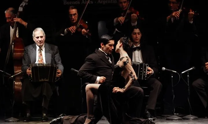 El Aljibe Early Tango Show in Buenos Aires