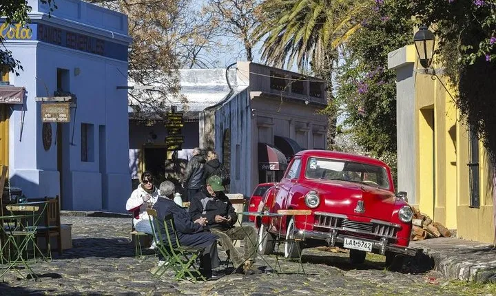 Colonia del Sacramento Small-Group Day Trip