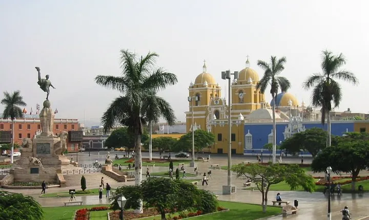 Trujillo City Tour with archaeological museum
