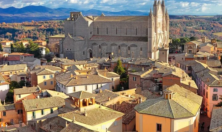 Orvieto e Civita di Bagnoregio: full-day tour from Rome