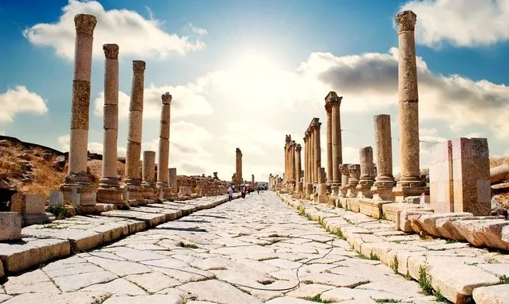 Full-Day Tour: Umm Qais, Jerash, and Ajloun from Amman