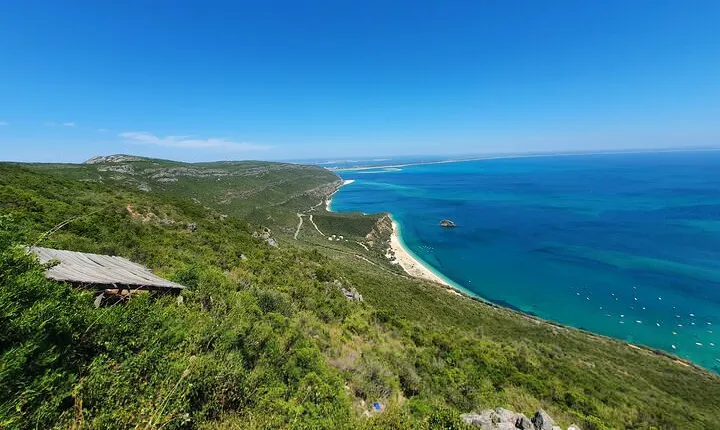 From Lisboa: Arrábida, Azeitão, Setúbal & Palmela Private Tour