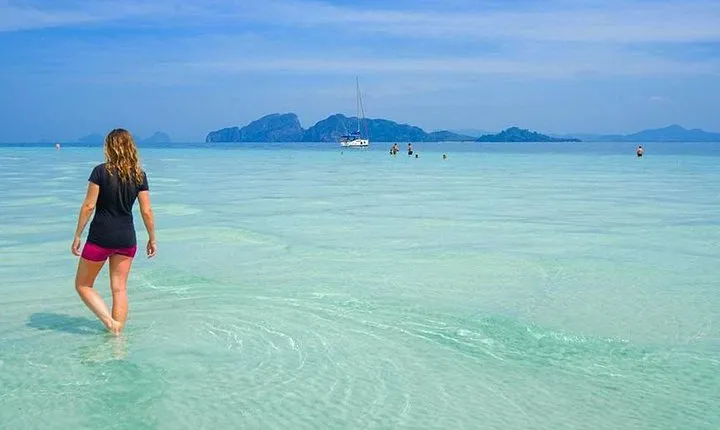 Lanta 4 Islands + Emerald Cave Snorkeling Tour by Speedboat