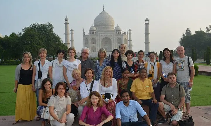 Day Trip to Taj Mahal from Delhi by Private Car