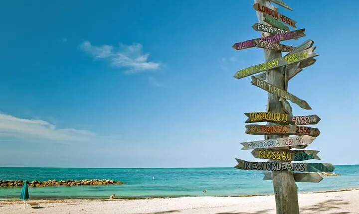 Six Fins Key West Combo Charter– Private Snorkel, Sandbar, Sunset