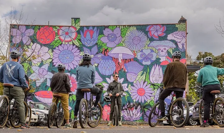 Bike / E-bike tour : Plateau, Mile-End, Jean-Talon Market by Fitz