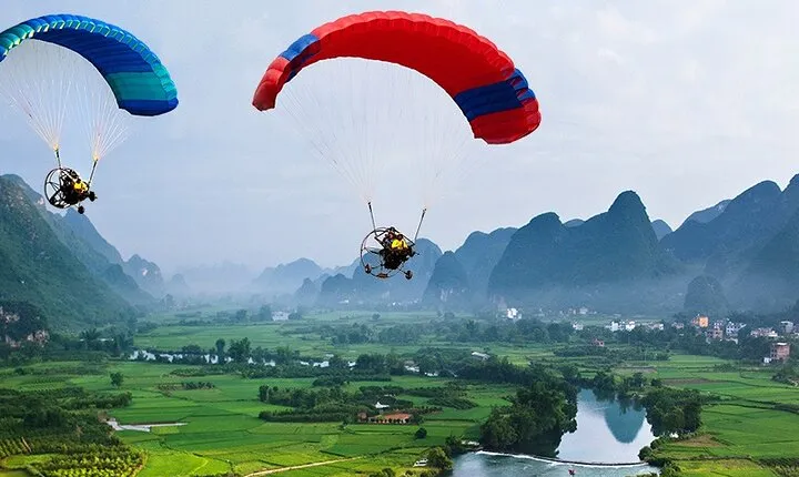 Xingping Parasailing Experience Ticket