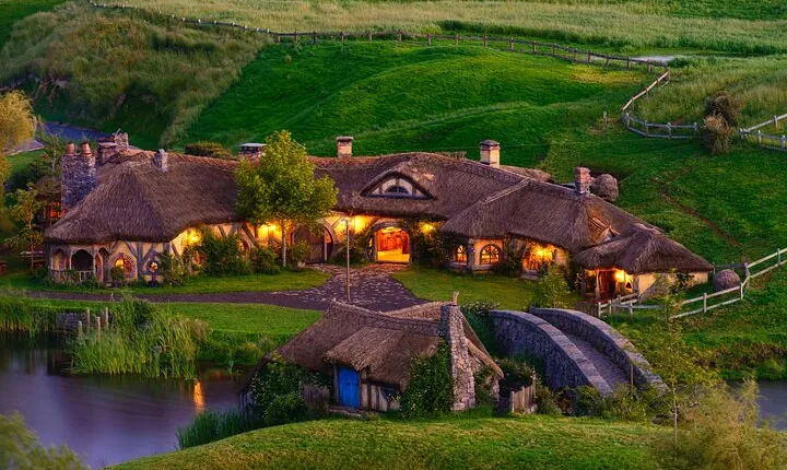 Hobbiton Movie Tour at Waikato and Matamata