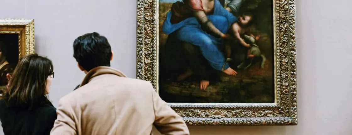 Louvre Museum Private Guided Tour with Reserved Entry