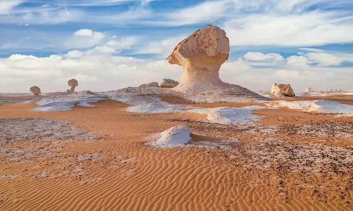 Bahariya Oasis & Black and White Desert Day Trip from Cairo