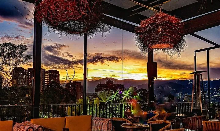 Full day private tour in Medellin