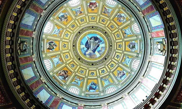 Discover Art Nouveau in Budapest with a Local