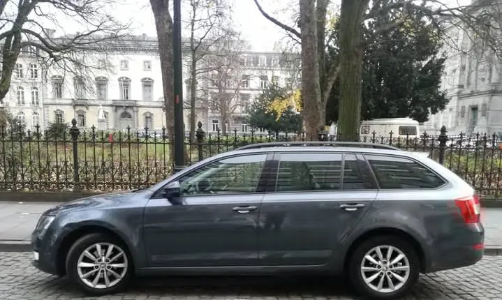 Standard vehicle from Brussels airport to city of Antwerp