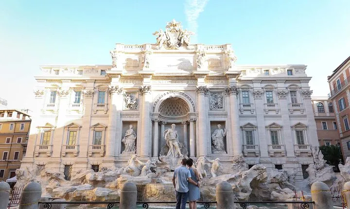 3 hours private Photoshoot in Rome with Local Photographer