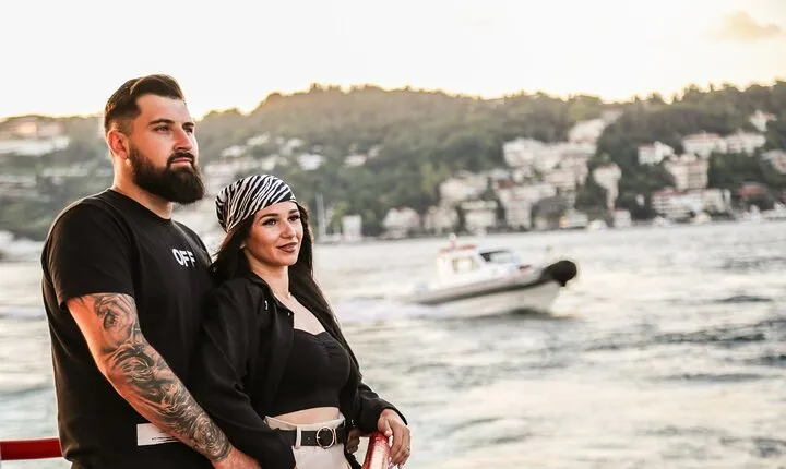 Bosphorus Cruise Boat Tour İstanbul And Golden Horn With Guide