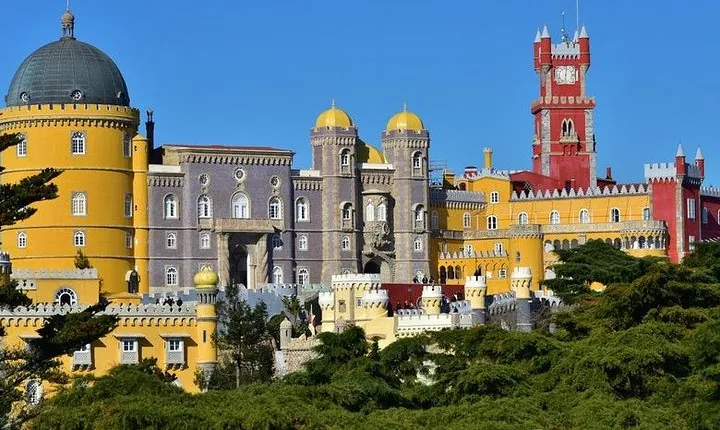 Sintra / Cabo da Roca / Cascais full day all inclusive lunch and entrees